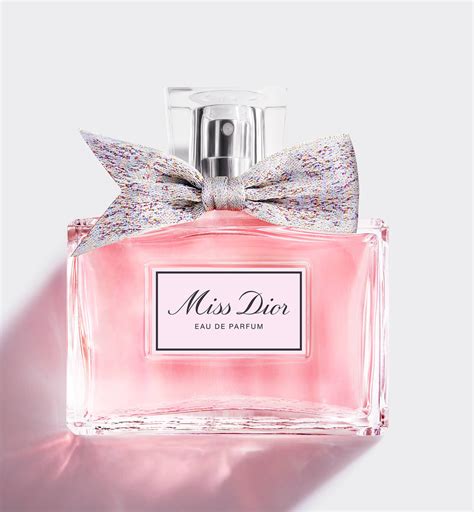 miss dior eau de parfum smell like|Miss Dior perfume scent description.